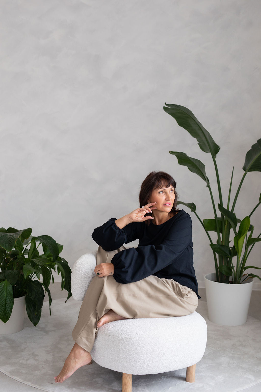 piíjemny-a-pruzny-uplet-vystrih-lodickovy-dlouhe-balonoverukavy-pohodlny-strih-na-kazdodenni-noseni-si-ho-uplne-zamilujete-cerna