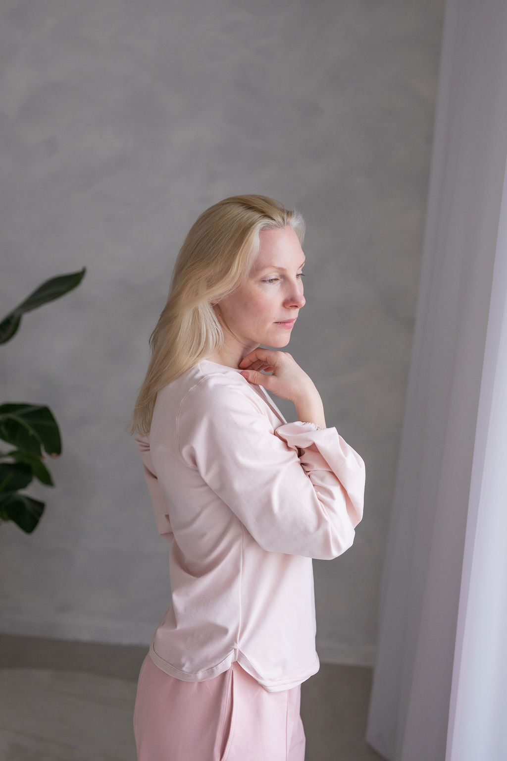 piíjemny-a-pruzny-uplet-vystrih-lodickovy-dlouhe-balonoverukavy-pohodlny-strih-na-kazdodenni-noseni-si-ho-uplne-zamilujete-ruzova