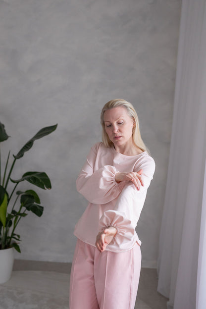 piíjemny-a-pruzny-uplet-vystrih-lodickovy-dlouhe-balonoverukavy-pohodlny-strih-na-kazdodenni-noseni-si-ho-uplne-zamilujete-ruzova