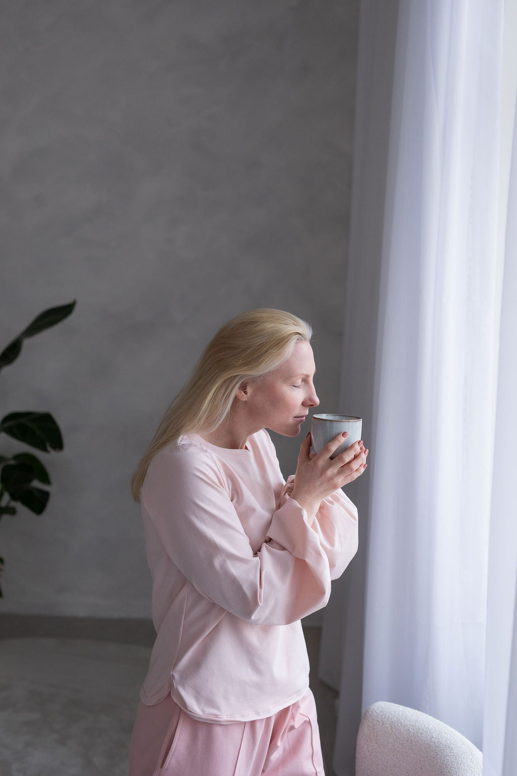 piíjemny-a-pruzny-uplet-vystrih-lodickovy-dlouhe-balonoverukavy-pohodlny-strih-na-kazdodenni-noseni-si-ho-uplne-zamilujete-ruzova