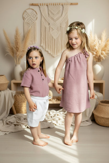 Dívčí šaty  z mušelínu, na jedno rameno -Allie