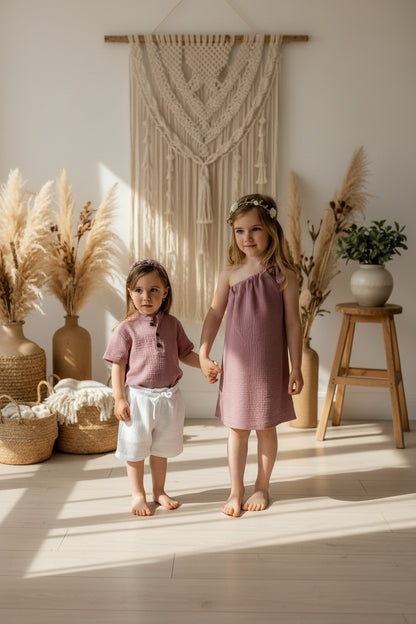 Dívčí šaty  z mušelínu, na jedno rameno -Allie