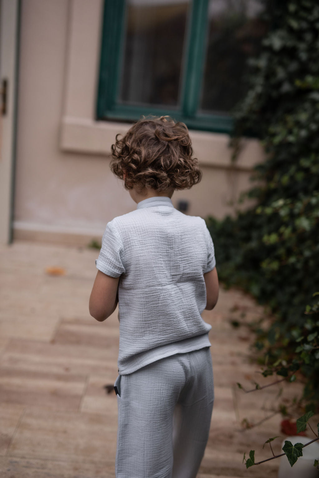 chlapecka-polokosile-muselin-pohodlna-knofliky-kratky-rukav-idealni-na-kazde-rocni-obdobi-baby-blue