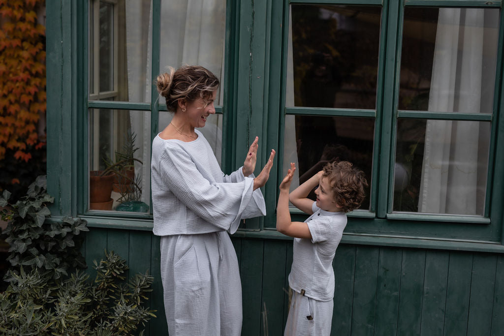 chlapecka-polokosile-muselin-pohodlna-knofliky-kratky-rukav-idealni-na-kazde-rocni-obdobi-baby-blue