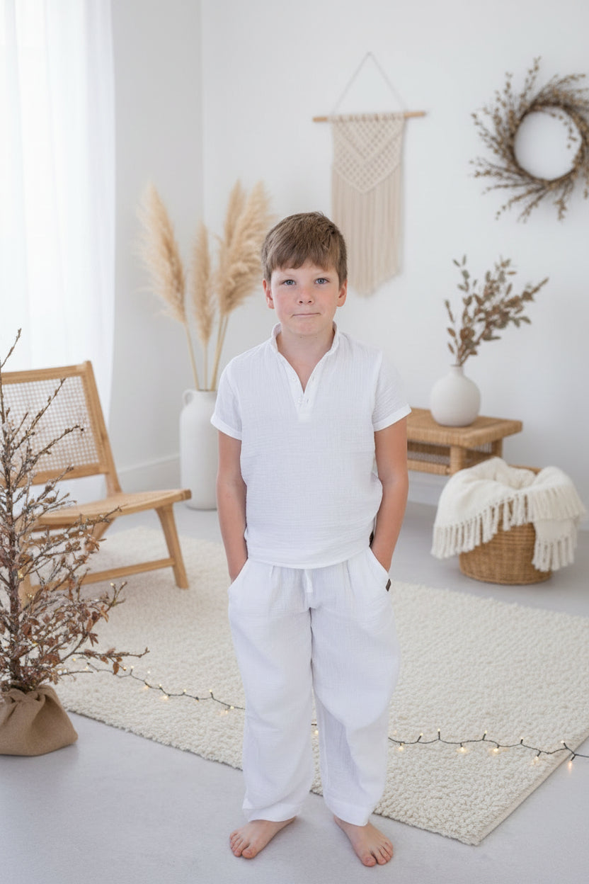 chlapecka-polokosile-muselin-pohodlna-knofliky-kratky-rukav-idealni-na-kazde-rocni-obdobi-bila