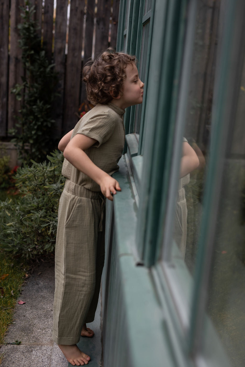 chlapecke-balonove-kalhoty-pohodli- styl-volnost-v- jednom- lehky- mušelín-Jsou -vzdušné-neomezují-se- v -pohybbu-elegantní-střihu-do -města- na víkendovou pohodu-Ležérní vzhled-
Elastický- pas -pro -maximální pohodlí-Ideální -na -jaro- léto- i -teplé -podzimní-dny-khaki