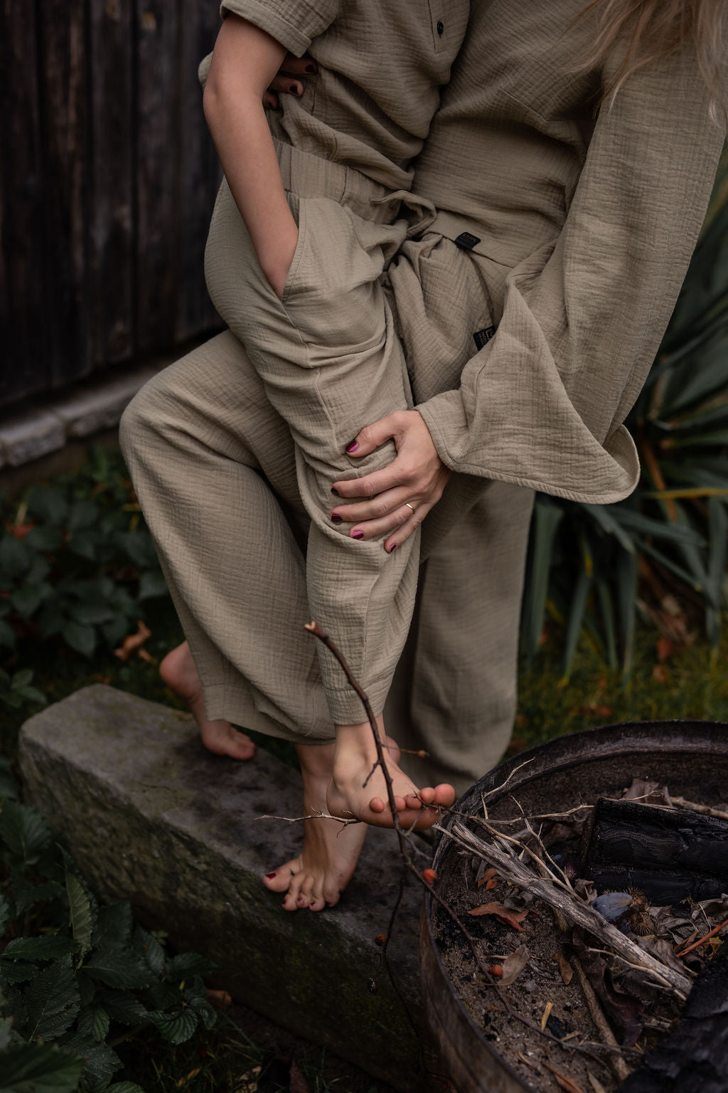 chlapecke-balonove-kalhoty-pohodli- styl-volnost-v- jednom- lehky- mušelín-Jsou -vzdušné-neomezují-se- v -pohybbu-elegantní-střihu-do -města- na víkendovou pohodu-Ležérní vzhled-
Elastický- pas -pro -maximální pohodlí-Ideální -na -jaro- léto- i -teplé -podzimní-dny-khaki