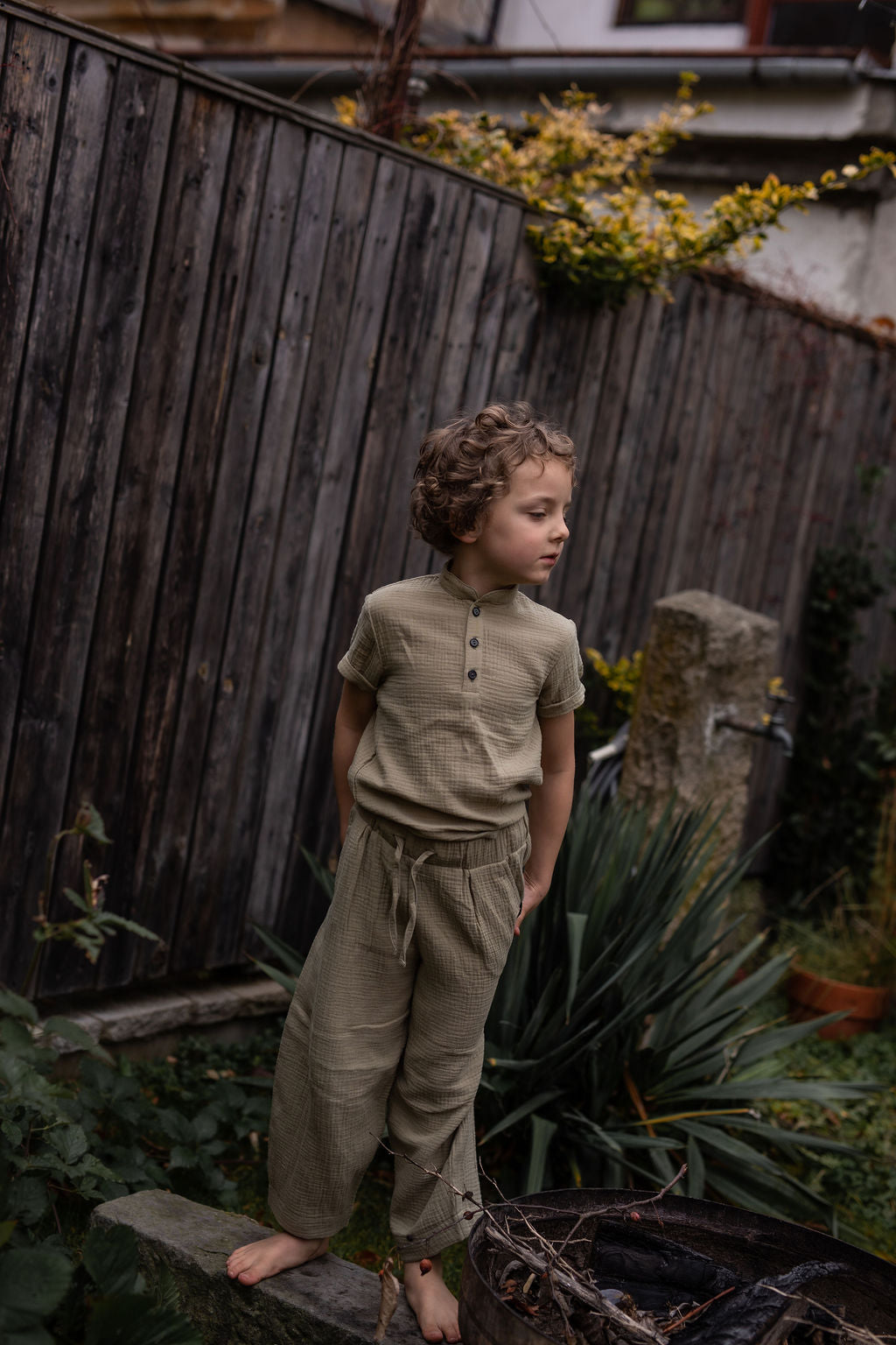 chlapecke-balonove-kalhoty-pohodli- styl-volnost-v- jednom- lehky- mušelín-Jsou -vzdušné-neomezují-se- v -pohybbu-elegantní-střihu-do -města- na víkendovou pohodu-Ležérní vzhled-
Elastický- pas -pro -maximální pohodlí-Ideální -na -jaro- léto- i -teplé -podzimní-dny-khaki