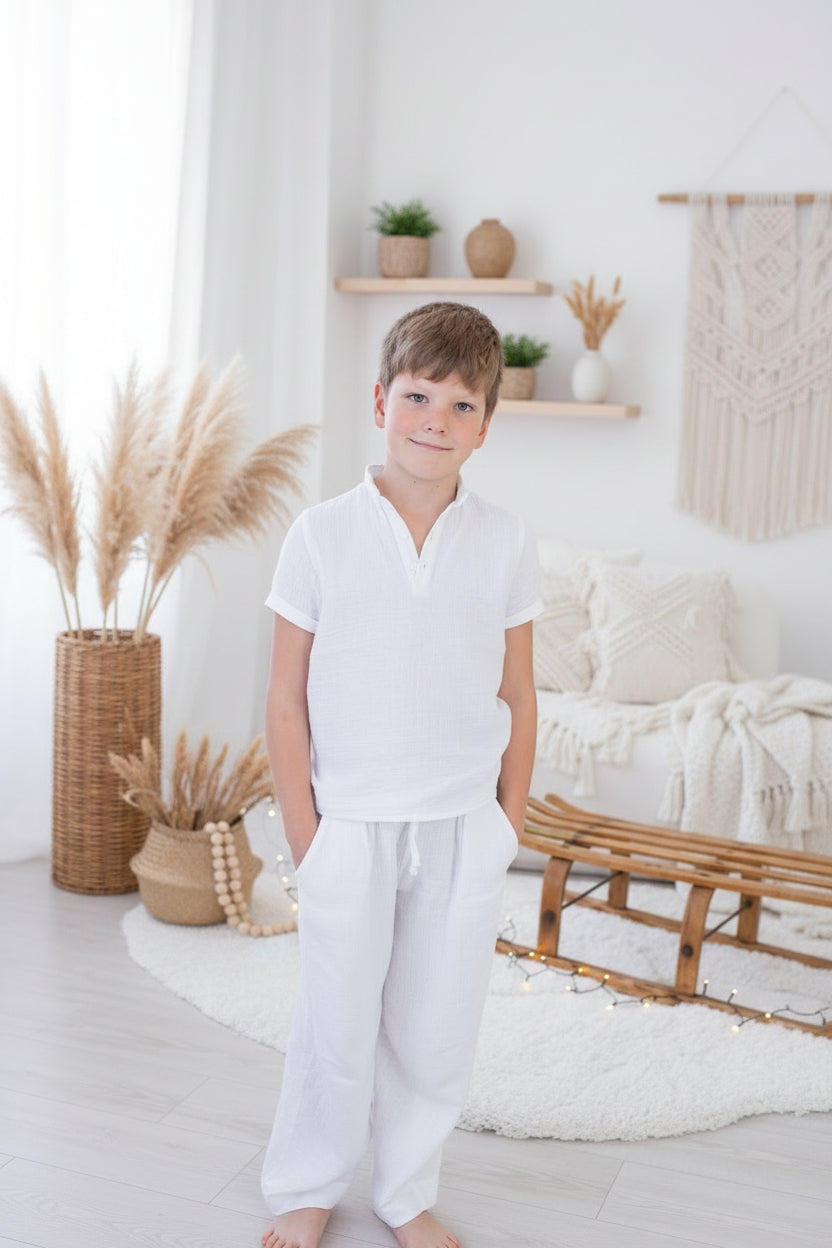 chlapecke-balonove-kalhoty-pohodli- styl-volnost-v- jednom- lehky- mušelín-Jsou -vzdušné-neomezují-se- v -pohybbu-elegantní-střihu-do -města- na víkendovou pohodu-Ležérní vzhled-
Elastický- pas -pro -maximální pohodlí-Ideální -na -jaro- léto- i -teplé -podzimní-dny-bila