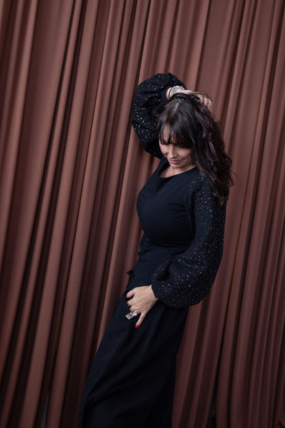 damska-elegantni-halena-muselin-uplet-balonove-rukavy-do-prace-na-veceri-vylety-pohoda-zlate-tecky-cerna