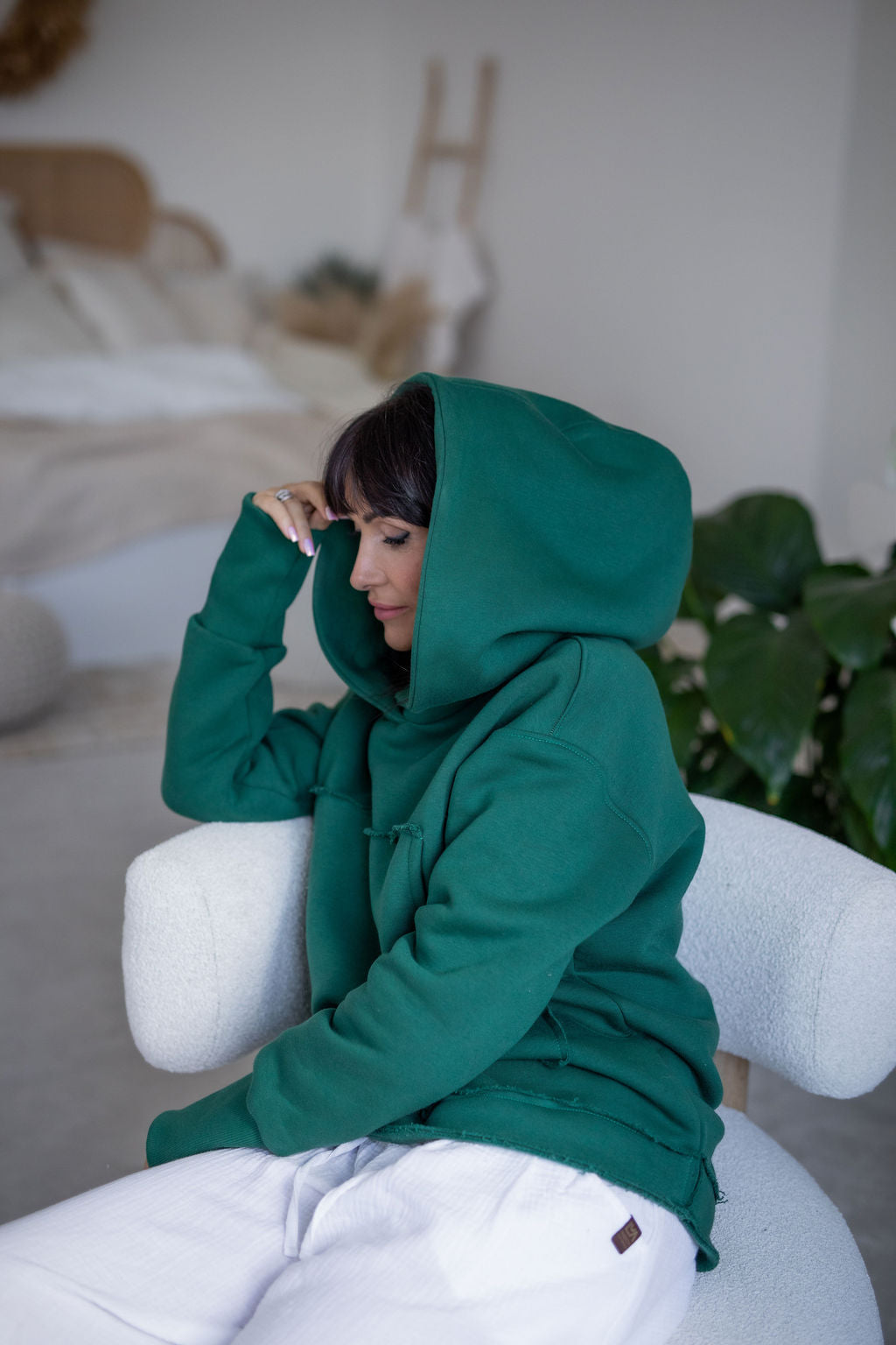 damska-mikina-pocesana-teplakovina-s-kapuci-kapsa-klokan-zelena