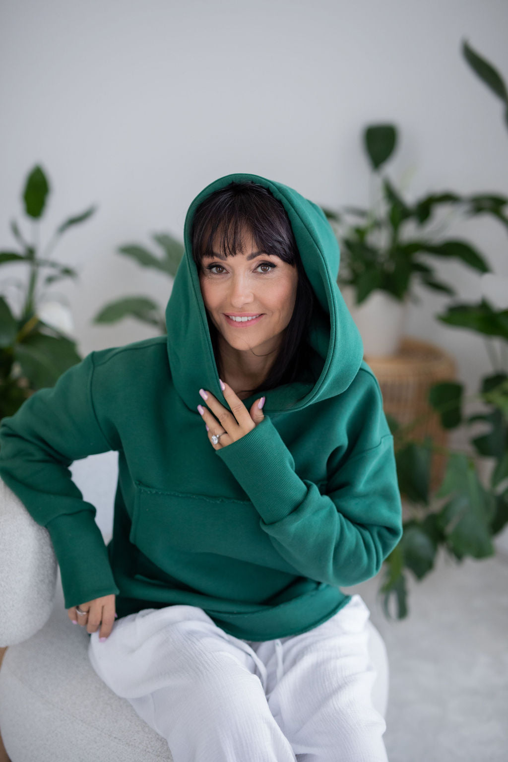 damska-mikina-pocesana-teplakovina-s-kapuci-kapsa-klokan-zelena