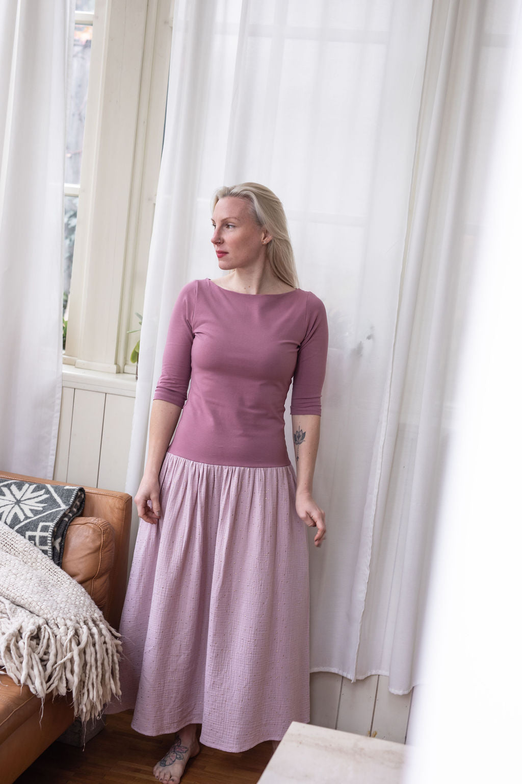 damske-saty-uplet-muselin-3/4-rukav-jednoduchost-styl-pro-kazde-rocni-obdobi-vecere-k-mori-elegantni-zlate-tecky-růžova