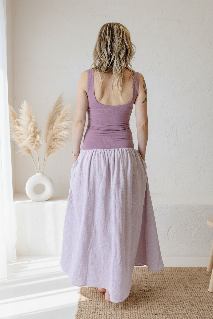 damske-saty-pruzne-pohodlne-úplet-nahoře-lehka- bohata-mušelínova-sukně-všestranné-nadčasové-styl-svoboda -zlate-tecky-ruzova