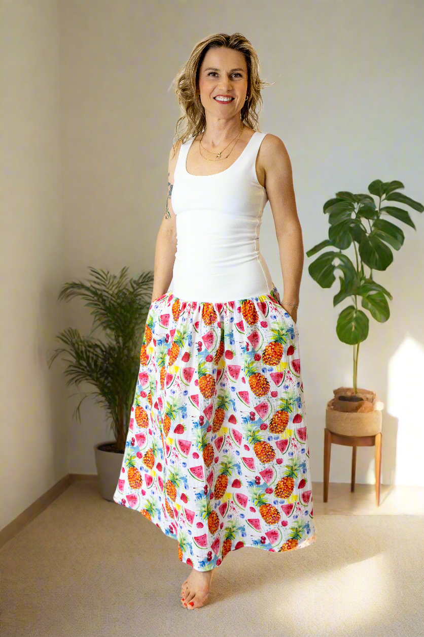 damske-saty-pruzne-pohodlne-úplet-nahoře-lehka- bohata-mušelínova-sukně-všestranné-nadčasové-styl-svoboda -ovoce