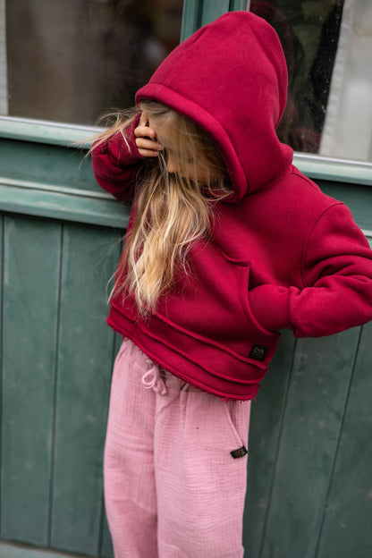 divci-mikina-pocesana-teplakovina-s-kapuci-kapsa-klokan-vinova