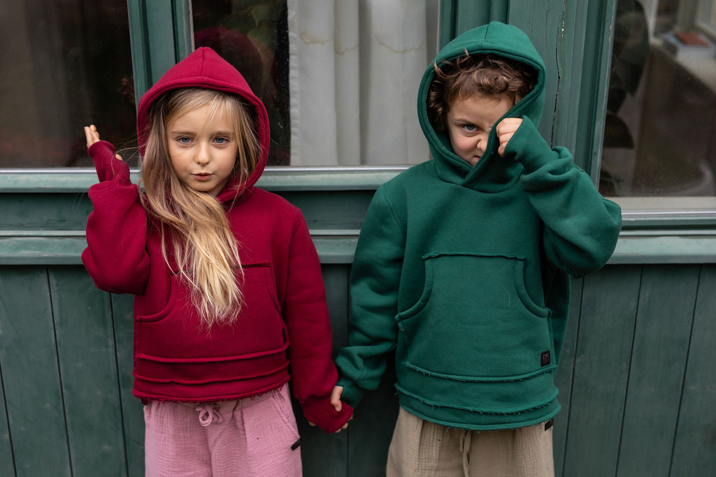 divci-mikina-pocesana-teplakovina-s-kapuci-kapsa-klokan-vinova