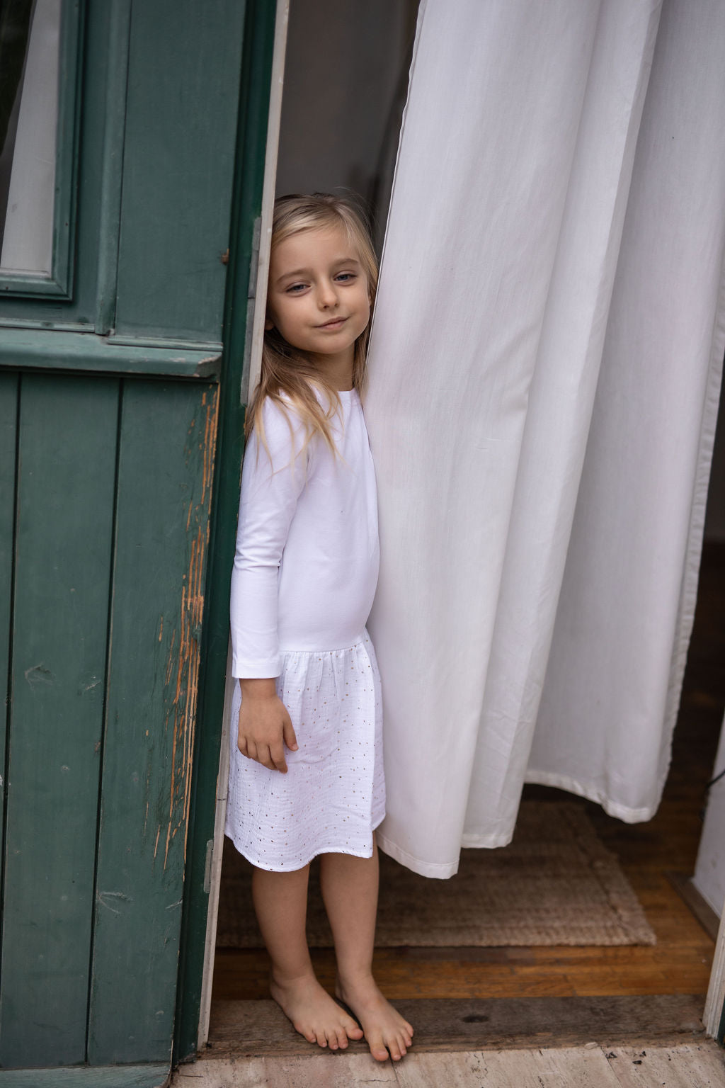 divci-saty-uplet-muselin-3/4-rukav-jednoduchost-styl-pro-kazde-rocni-obdobi-vecere-k-mori-elegantni-zlate-tecky-bila