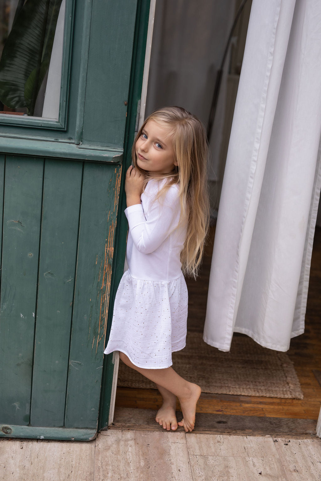 divci-saty-uplet-muselin-3/4-rukav-jednoduchost-styl-pro-kazde-rocni-obdobi-vecere-k-mori-elegantni-zlate-tecky-bila