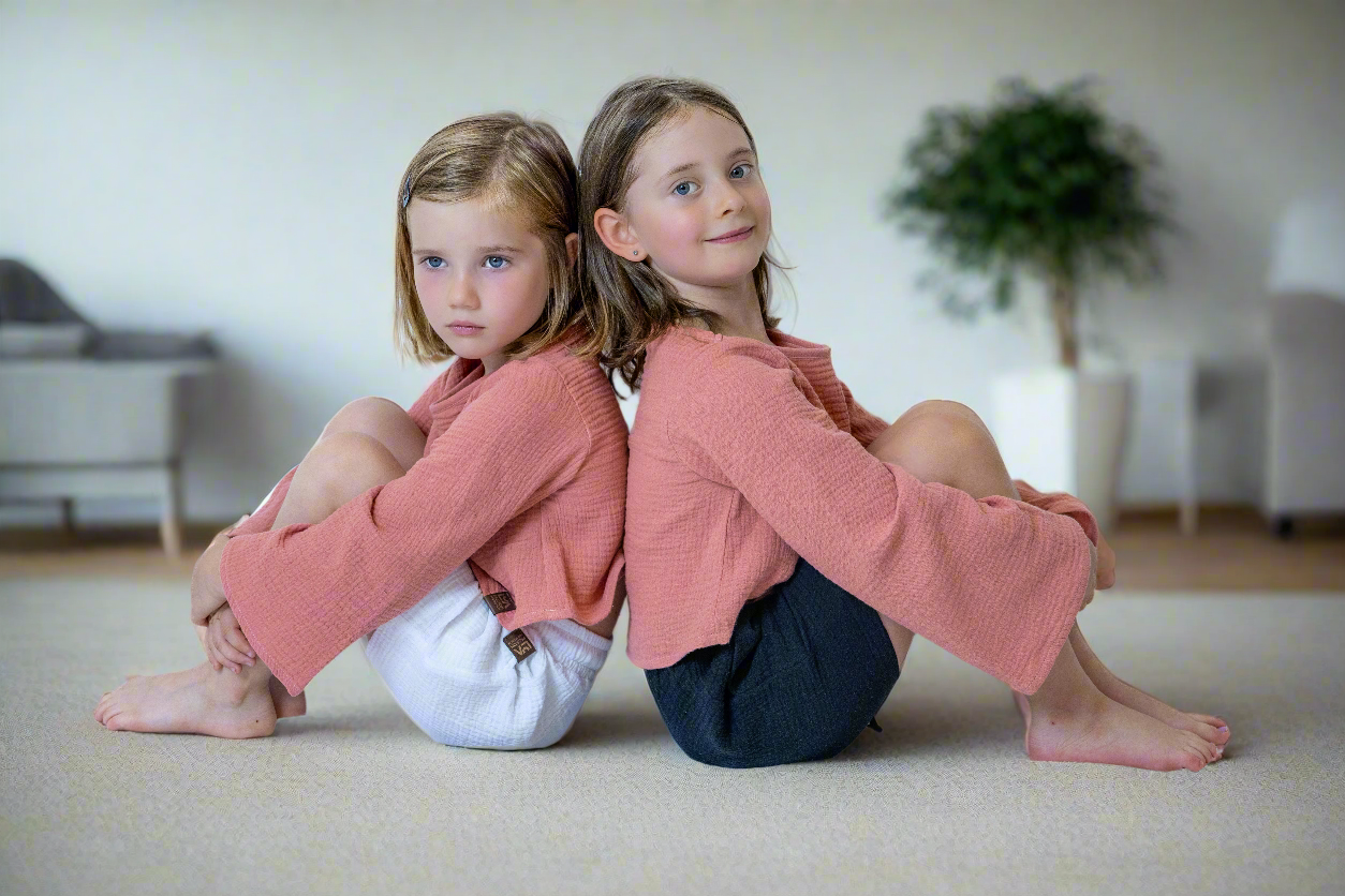 divci-top-měkký-prodyšný-mušelín-stylový-volný-široky-rukáv-Ideální-pro-každodenní-nošení-letní-večery-Lehkost-elegance-volnost-pro-teplé-dny-do-školy-hřiště-coral