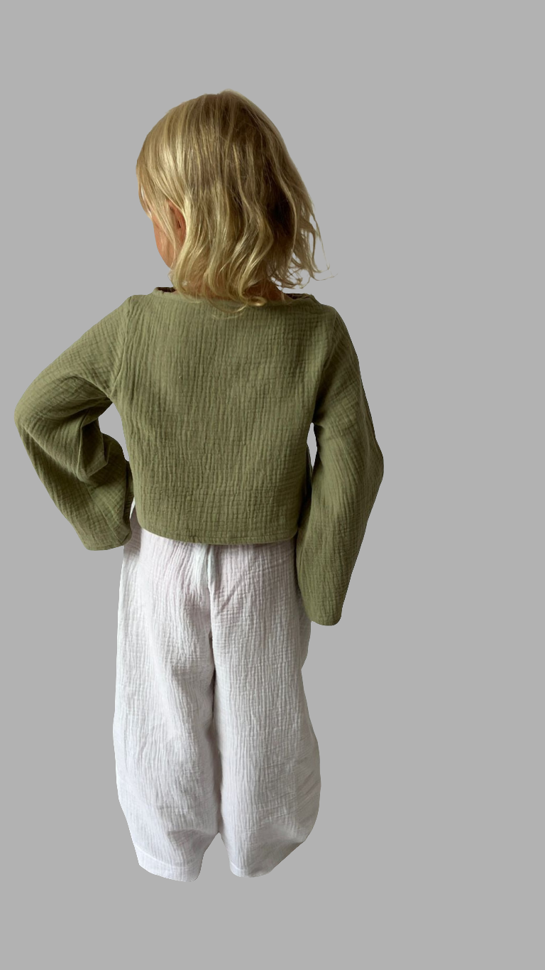 divci-top-měkký-prodyšný-mušelín-stylový-volný-široky-rukáv-Ideální-pro-každodenní-nošení-letní-večery-Lehkost-elegance-volnost-pro-teplé-dny-do-školy-hřiště-khaki