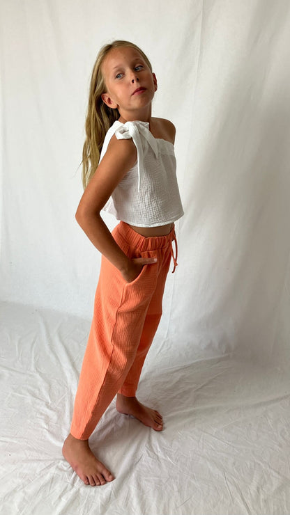 Dívčí top z mušelínu, na jedno rameno -Alis