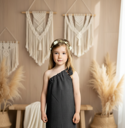 Dívčí šaty  z mušelínu, na jedno rameno -Allie